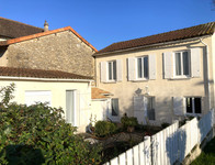 Maison à vendre à Mauprévoir, Vienne - 112.000 € - photo 1