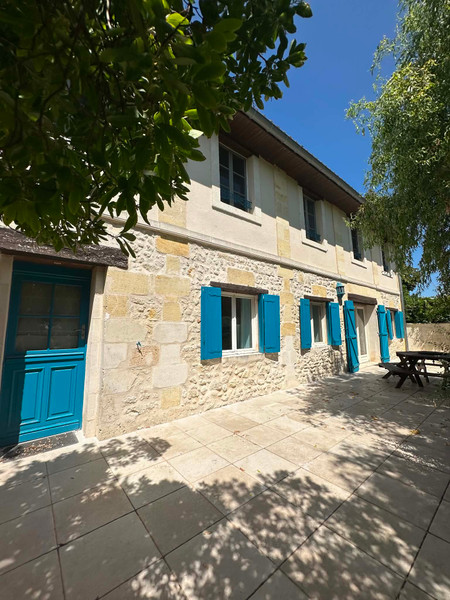 French property for sale in Saint-Laurent-Médoc, Gironde - €409,500 - photo 0