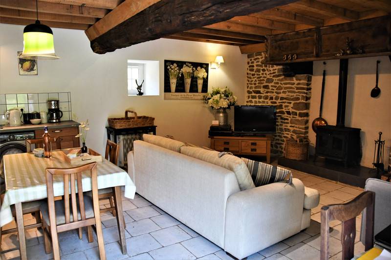 French property for sale in Champsecret, Orne - €72,000 - photo 8