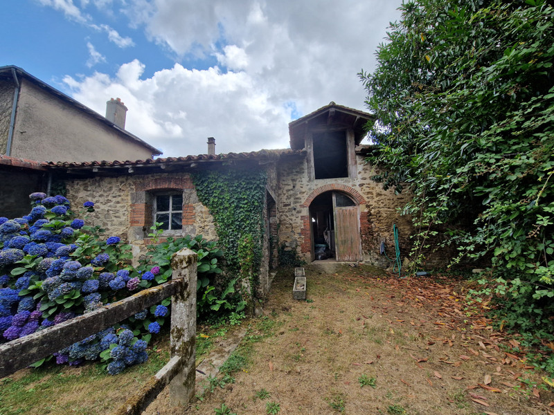 French property for sale in Saint-Brice-sur-Vienne, Haute-Vienne - €419,760 - photo 5