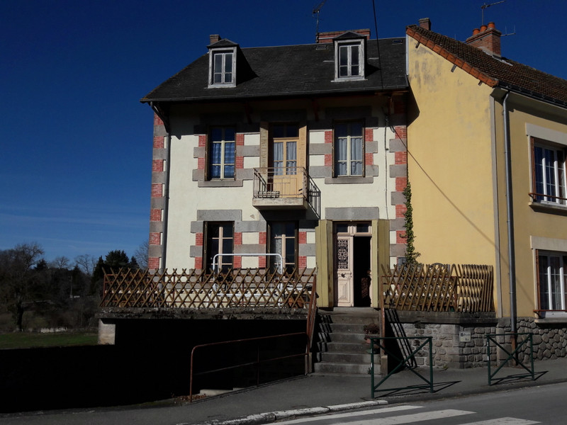 Maison à Crocq, Creuse - photo 1