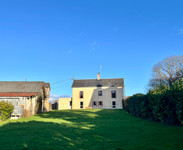 Propriété à vendre à Langoëlan, Morbihan - 246 100 € - photo n°1