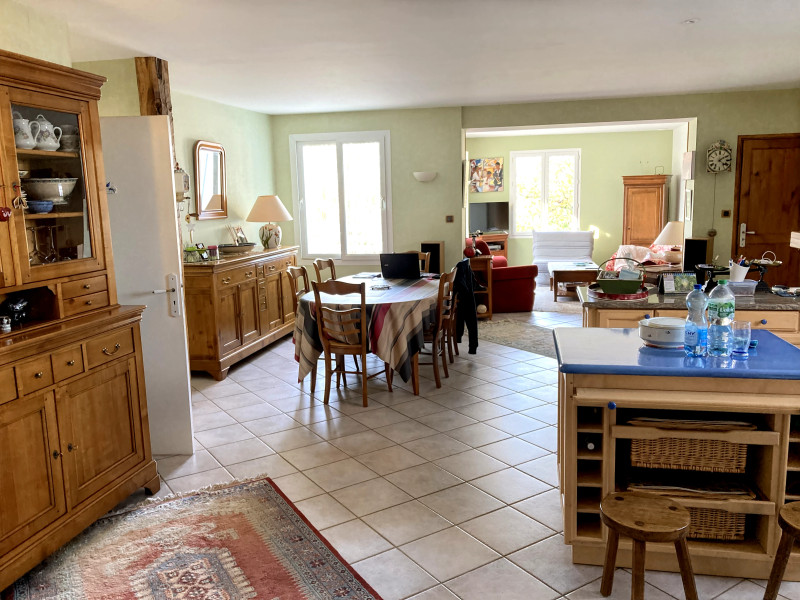 French property for sale in L'Isle-Jourdain, Vienne - €249,999 - photo 2