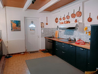 Maison à vendre à Pleuville, Charente - 280.000 € - photo 2