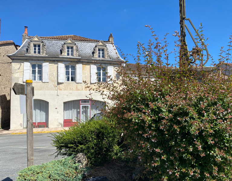 House for sale in SaintMéarddeGurçon Dordogne Beautiful town
