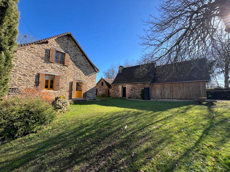 Maison à vendre à Sarrazac, Dordogne - 299.600 € - photo 1