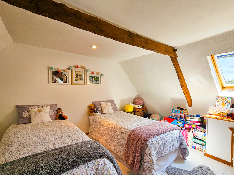 French property for sale in Saint-Servais, Côtes-d'Armor - €378,420 - photo 13