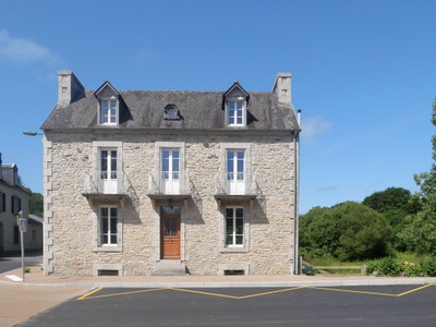 Maison à vendre à Locmaria-Berrien, Finistère, Bretagne, avec Leggett Immobilier