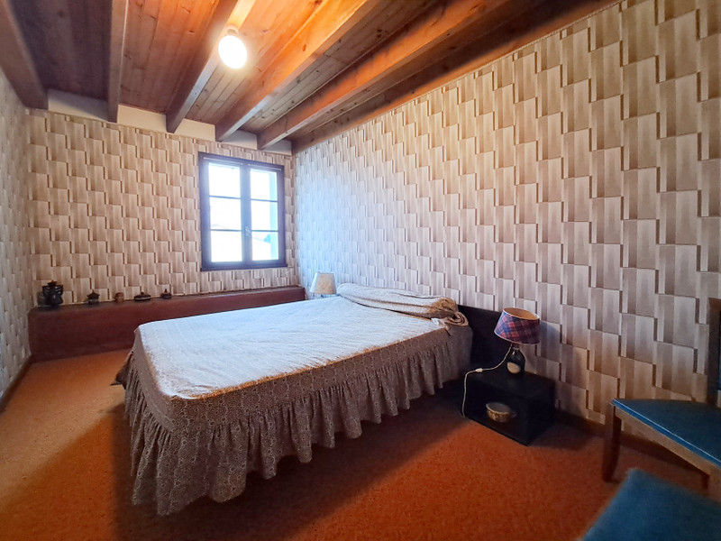 French property for sale in Chives, Charente-Maritime - €46,600 - photo 4