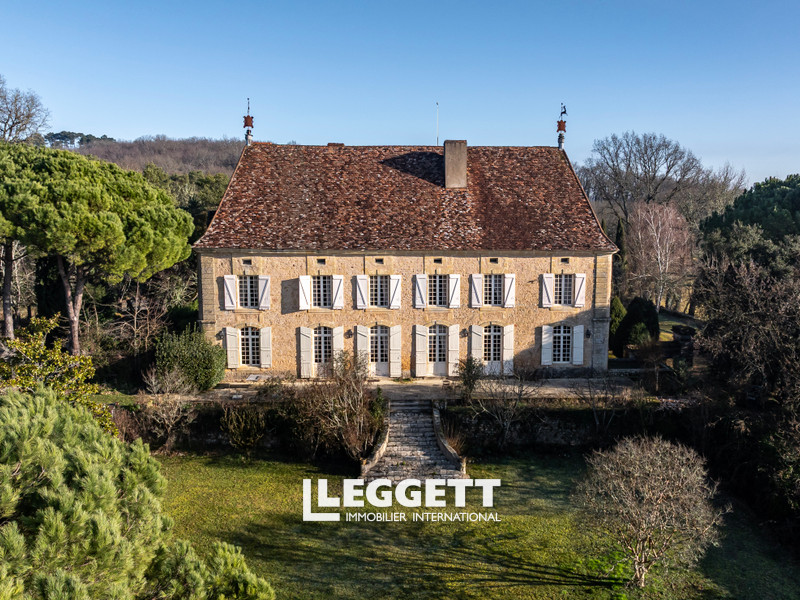 Château 15 pièce(s), PEZULS
