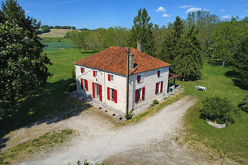 Propriété à vendre à Saint-Quentin-du-Dropt, Lot-et-Garonne - 418 000 €