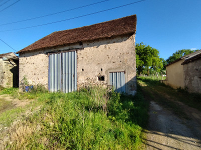 Grange à vendre à Lussac-les-Églises, Haute-Vienne, Limousin, avec Leggett Immobilier