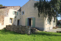 Maison à vendre à Abzac, Charente - 99 000 € - photo 1