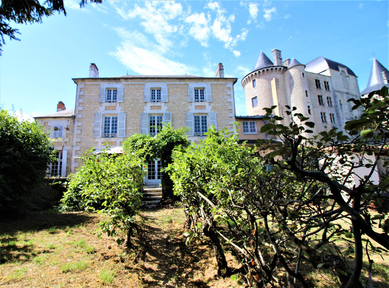 House for sale in VerteuilsurCharente Charente Grand 5 bedroom