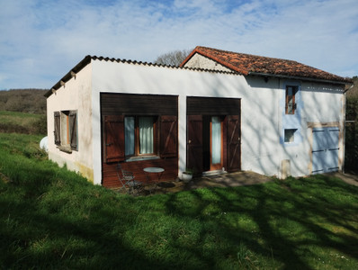 French property for sale in Jouhet, Vienne - €183,600 - photo 7