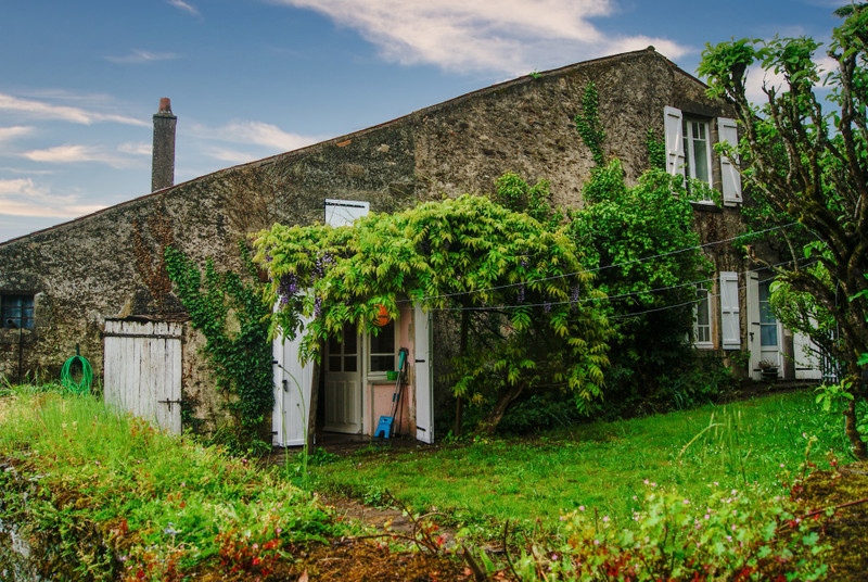 Maison à Breuil-Barret, Vendée - photo 1