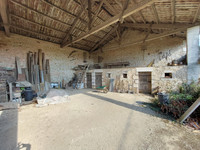Maison à vendre à Bouëx, Charente - 195.000 € - photo 3