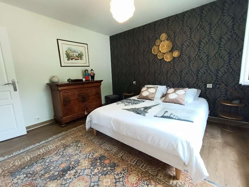 French property for sale in Coutras, Gironde - €795,000 - photo 4