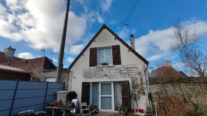French property for sale in Grandcamp-Maisy, Calvados - €241,950 - photo 0