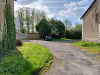 Grange à vendre à Villeloin-Coulangé, Indre-et-Loire - 100 000 € - photo 3