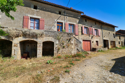 Maison à vendre à Chatain, Vienne, Poitou-Charentes, avec Leggett Immobilier