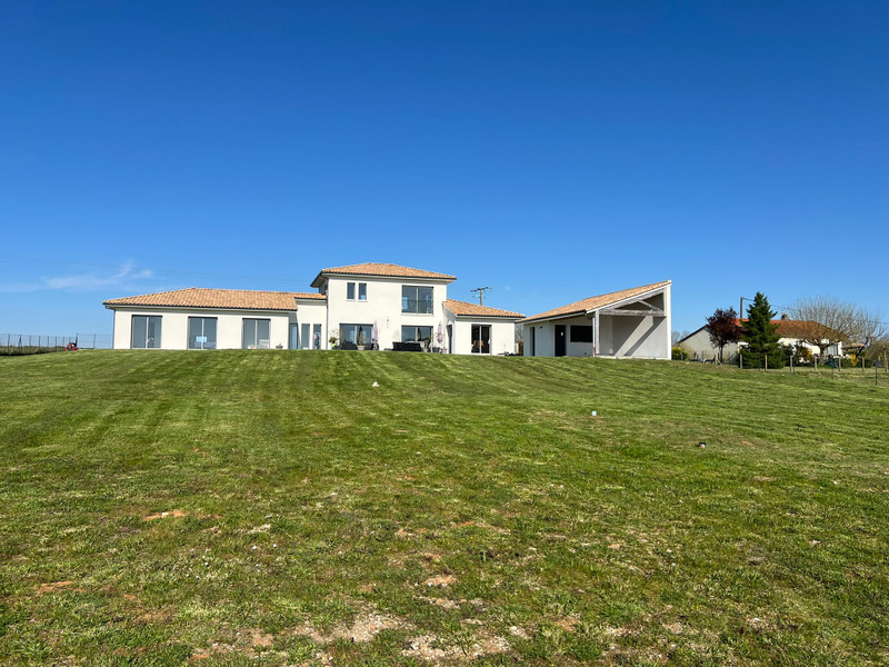French property for sale in Léguillac-de-l'Auche, Dordogne - €691,000 - photo 5