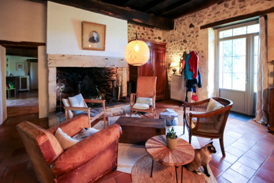 French property for sale in Cause-de-Clérans, Dordogne - €799,700 - photo 6