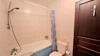 French property for sale in Massignac, Charente - €130,800 - photo 9