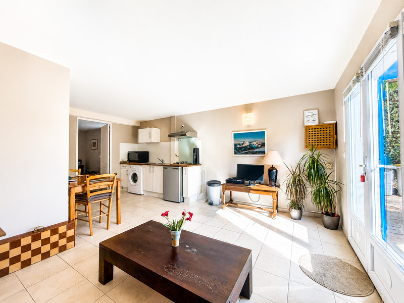 French property for sale in Thézan-lès-Béziers, Hérault - €439,000 - photo 9