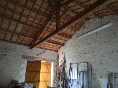 Grange à vendre à Soyaux, Charente, Poitou-Charentes, avec Leggett Immobilier