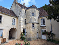 Maison à vendre à Mamers, Sarthe - 341.000 € - photo 1