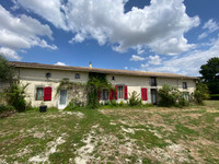Maison à vendre à Pommiers-Moulons, Charente-Maritime - 449.440 € - photo 1