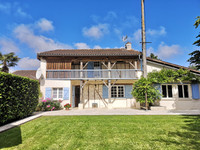 Maison à vendre à Bassoues, Gers - 360 000 € - photo 1