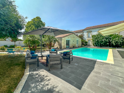 French property for sale in Migron, Charente-Maritime - €374,500 - photo 2