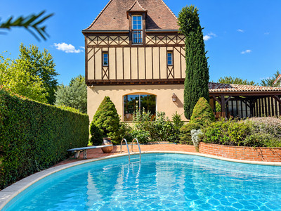 French property for sale in Montpon-Ménestérol, Dordogne - €372,350 - photo 2