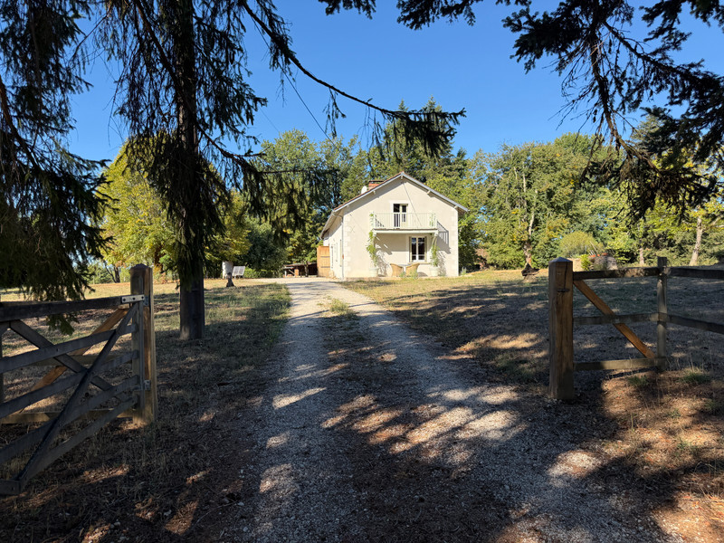 French property for sale in Saint-Jory-de-Chalais, Dordogne - €307,400 - photo 0