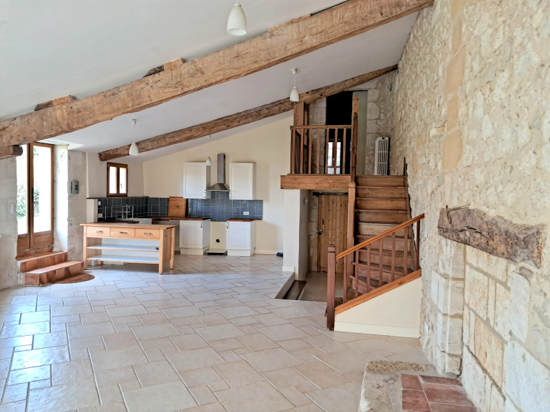 French property for sale in Saint-Romain-la-Virvée, Gironde - €288,900 - photo 2