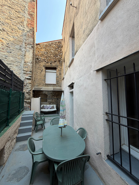 French property for sale in Vinça, Pyrénées-Orientales - €186,000 - photo 0