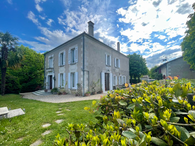 French property for sale in Cercoux, Charente-Maritime - €475,000 - photo 2