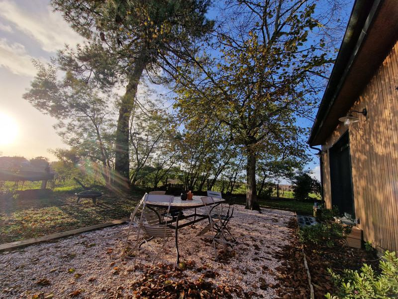 House for sale in MARGAUX Gironde Single level tastefully renovated