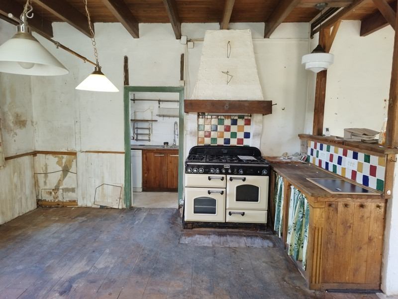 French property for sale in Champagné-le-Sec, Vienne - €162,000 - photo 5