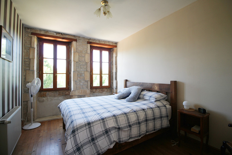 French property for sale in Chives, Charente-Maritime - €249,000 - photo 6