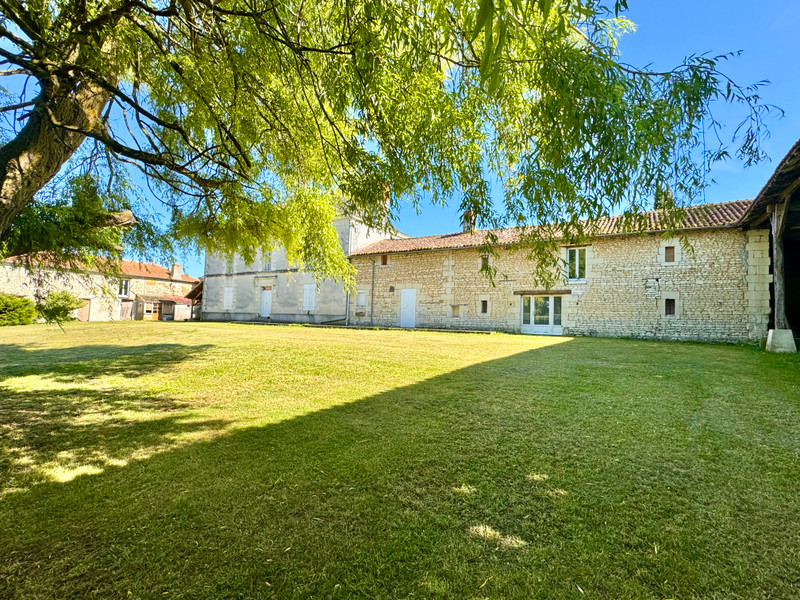 French property for sale in Prinçay, Vienne - €299,000 - photo 5