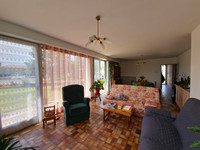 Maison à vendre à Saint-Jean-de-Beugné, Vendée - 162.000 € - photo 4