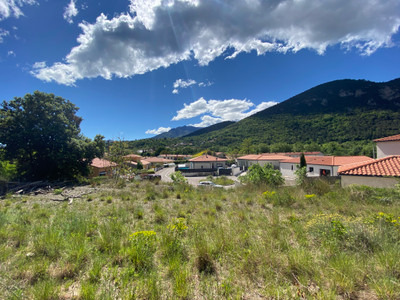 Terrain à vendre à Ria-Sirach, Pyrénées-Orientales, Languedoc-Roussillon, avec Leggett Immobilier