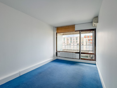 French property for sale in Paris 13e Arrondissement, Paris - €800,000 - photo 2