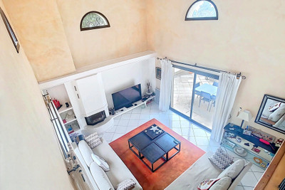 French property for sale in Villeneuve-Loubet, Alpes-Maritimes - €1,200,000 - photo 2