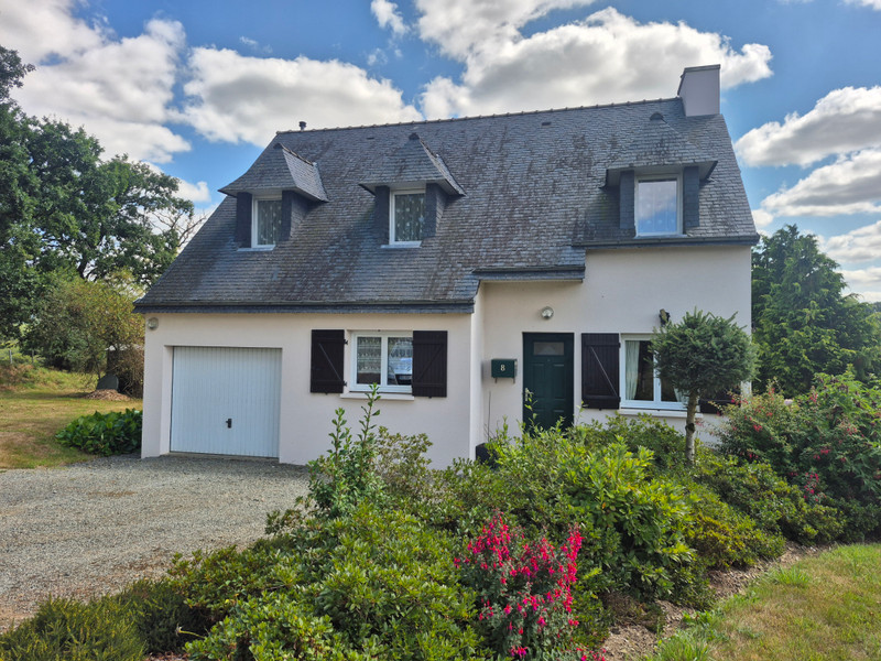 French property for sale in Plusquellec, Côtes-d'Armor - €240,750 - photo 0