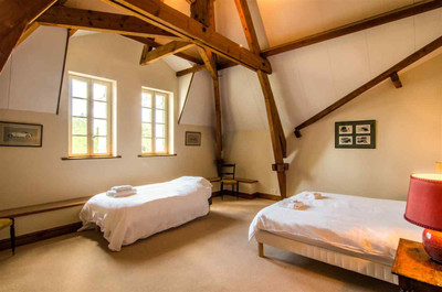 Breathtaking 16th Century Chartreuse with 8 bedrooms and over 2 hectares of land, walking distance to village.