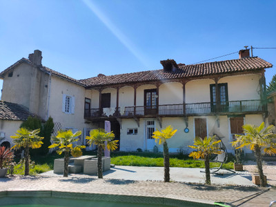 Maison à vendre à Castelnau-Magnoac, Hautes-Pyrénées, Midi-Pyrénées, avec Leggett Immobilier